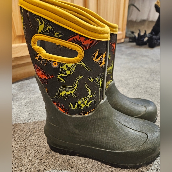 BOGS Neo Classic Boots Boys Size 2 - Picture 1 of 4